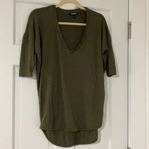 Express 3/4 Sleeve Shirt